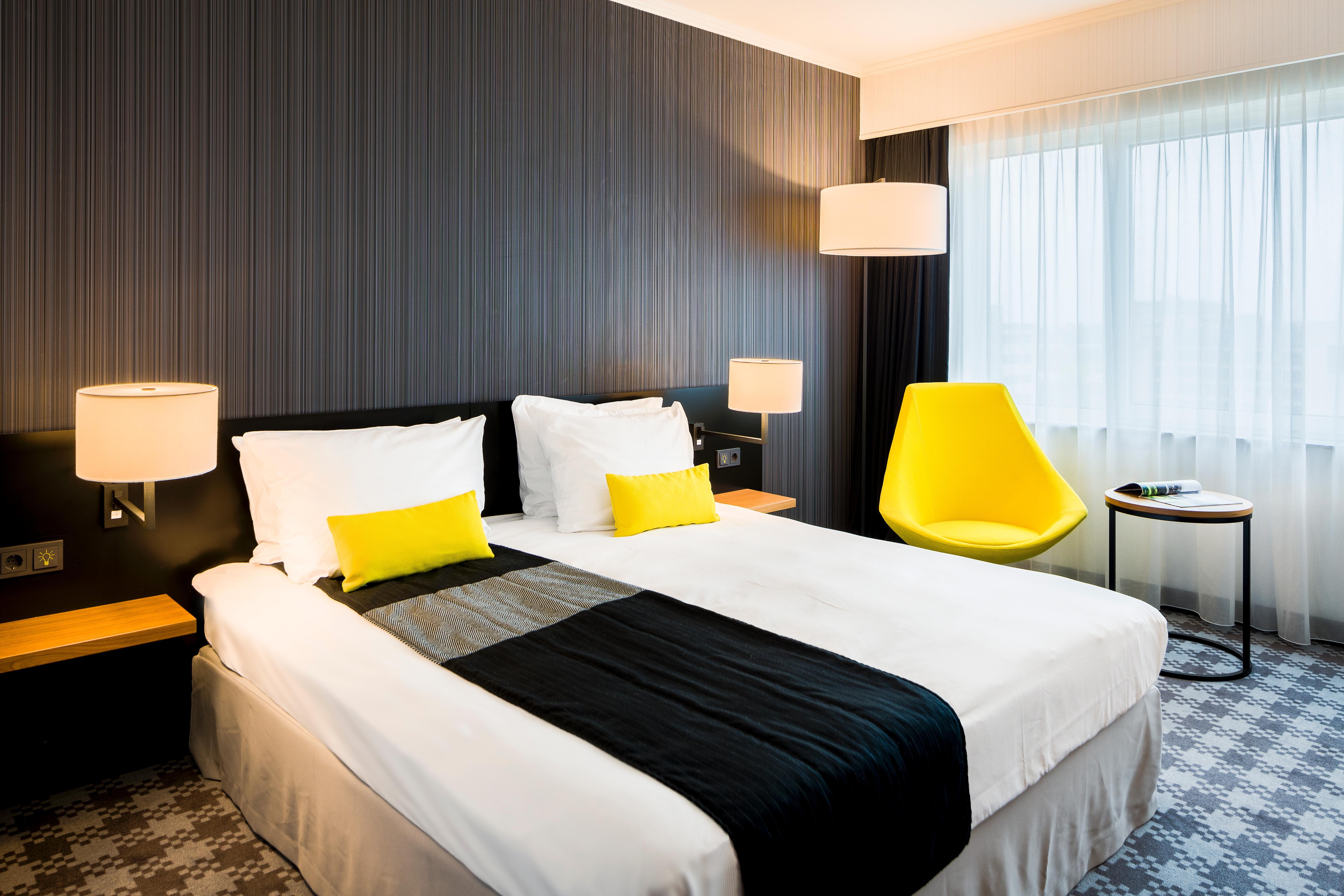 โรงแรมเรดิสัน บลู อัมสเตอร์ดัมแอร์พอร์ต Amsterdam Airport Schiphol ภายนอก รูปภาพ