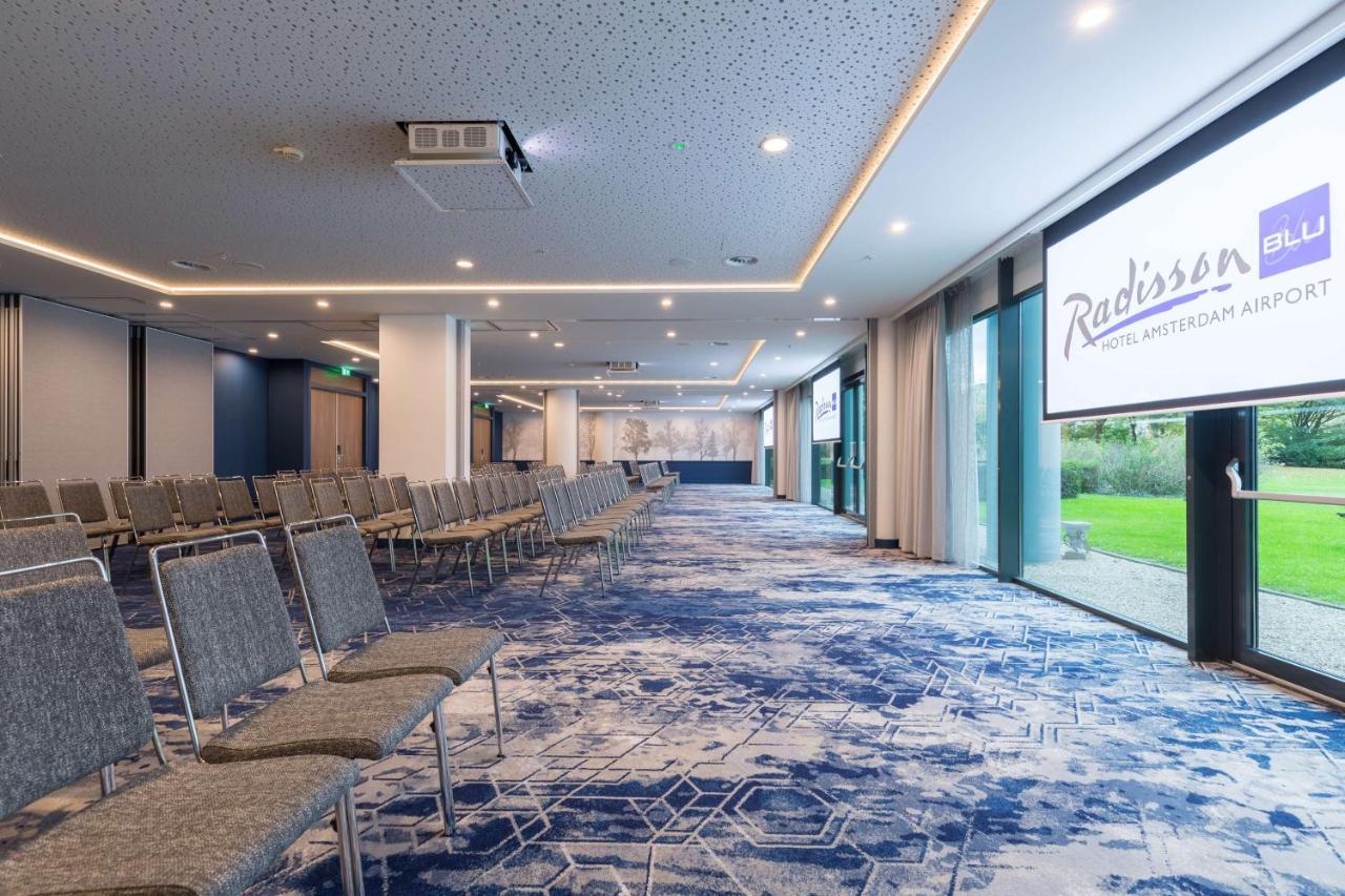 โรงแรมเรดิสัน บลู อัมสเตอร์ดัมแอร์พอร์ต Amsterdam Airport Schiphol ภายนอก รูปภาพ